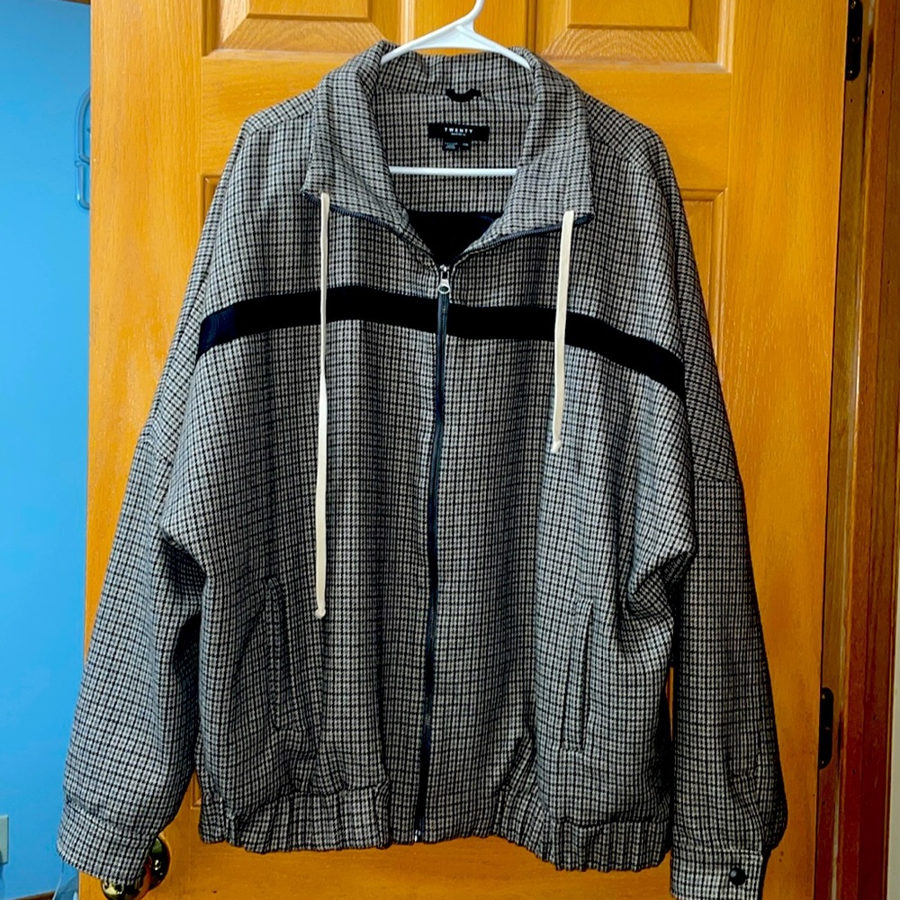 Trendy Twenty Montreal Plaid Bomber Jacket🔥